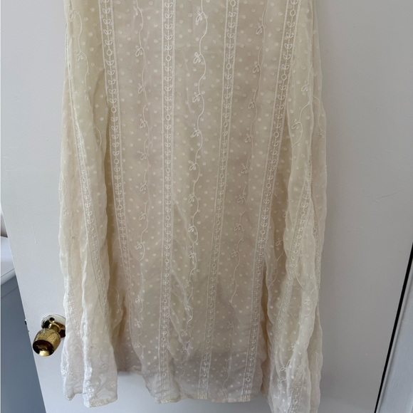 Cream Square Neck Puff Sleeve Wedding Dress - Picture 4 of 6